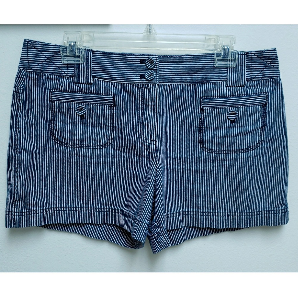 LOFT Striped Shorts Size 8